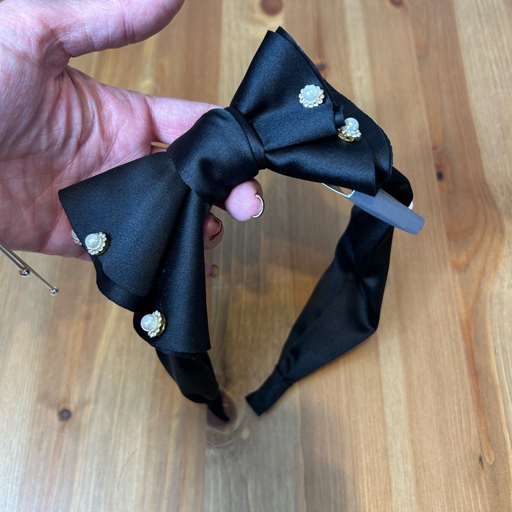 Luxurious black satin Bow hairband with pearls❤️Handemade